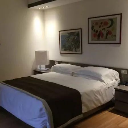 Romana Hotell 4*