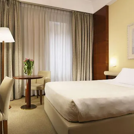 Hotel Una Cusani Milan