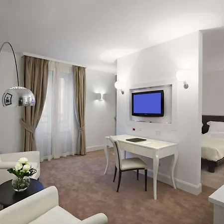 Maison | Esperienze Hotel 4*