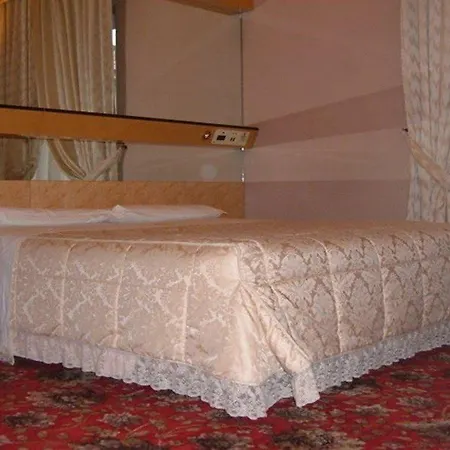 Roma 4* Milano