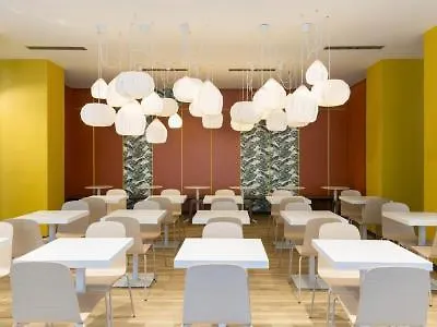 Station Hotel 3*