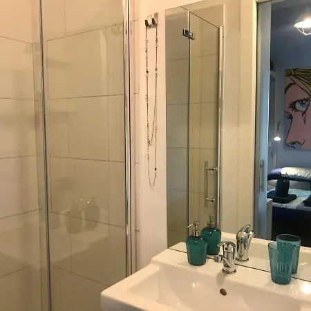 Pied A Terre Sant'agostino * Mediolan