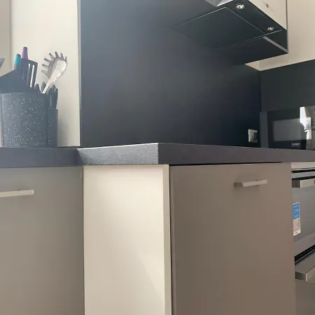 - Porta Venezia Apartment