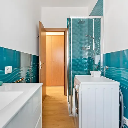 Red Subway Line Modern Flat Apartment Milan