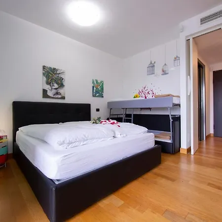 Apartment Temporaryflat Parco Vittoria