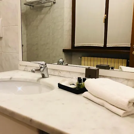 Rege Linate Appart hôtel *