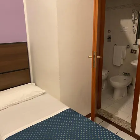La Pace Hotel