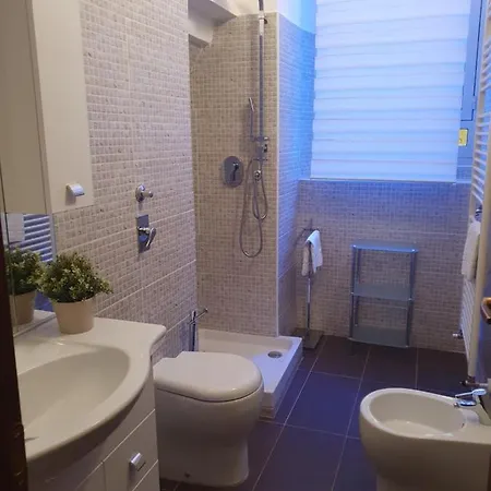 Apartment The Centre Junior - Free Parking Per Selected Rate And Car Keys Must At Garage - Zone Arco Della Pace - Castello Sforzesco -last Supper -nearest Metro Subway Greenline M2 Moscova