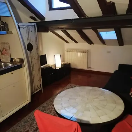 Rentalhouse Mortara 4 酒店 *