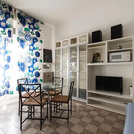 Apartment Intimate With Balcony In Navigli Area