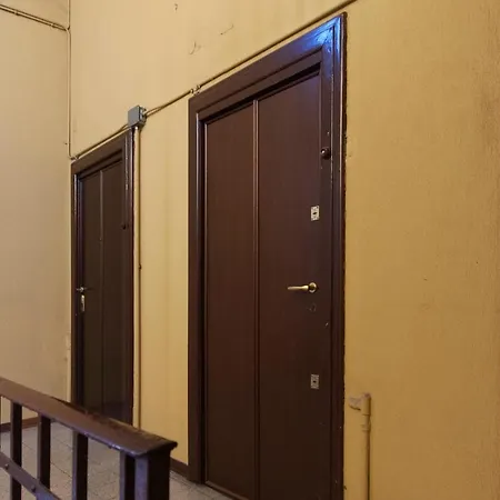 Intimate With Balcony In Navigli Area * Milan