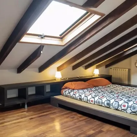 The Attic Of With Terrace View Milan