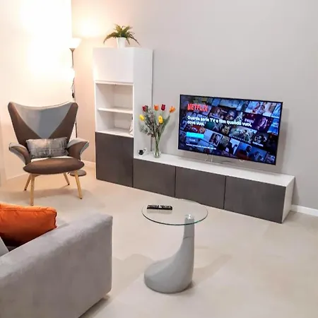 Rent 2 Apartment