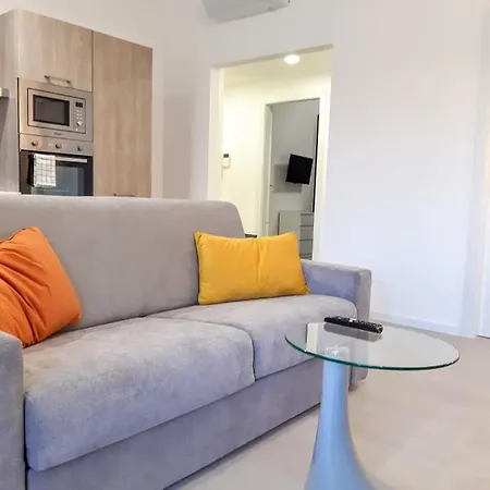 Rent 2 Apartment *