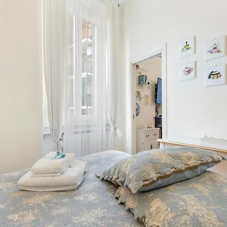 Guesthost - Naviglio Pavese Cosy Apartment Milan