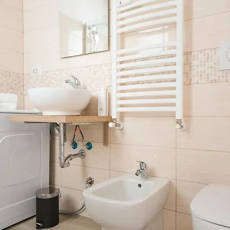 Hacca Collection - Porta Romana Apartamento