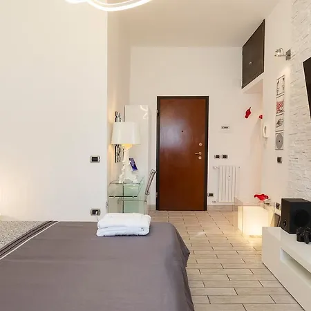 Pop Luxury Experience * 밀라노