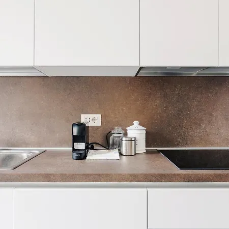 Apartament Hostmate - Milano - Felice Casati - Repubblica *