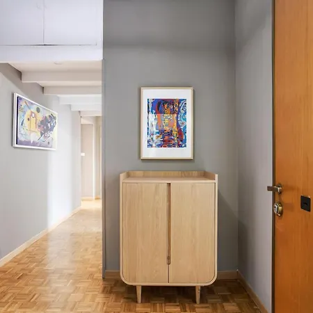Giuditta's Place - In The Heart- Via Felice Casati Apartment Milan