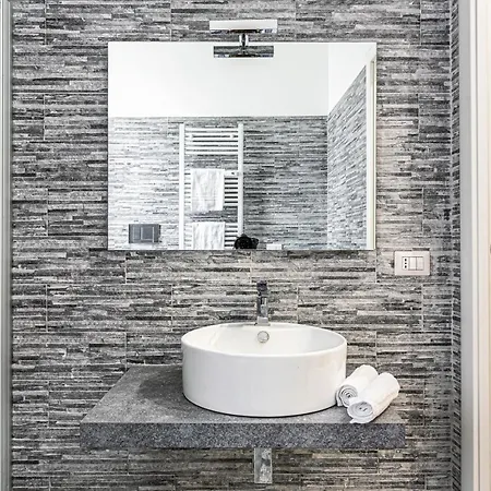 Homi - Via Filzi Apartamento