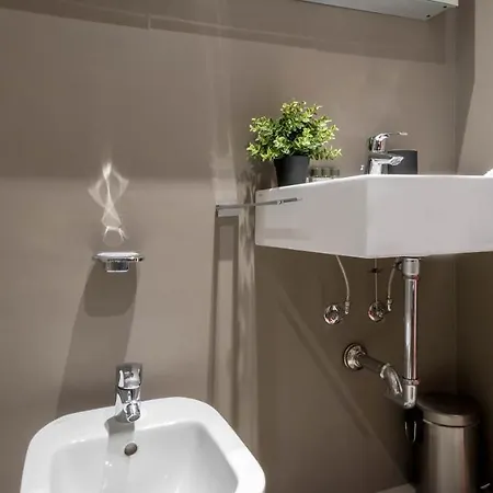 Joivy Spacious 1 Bedroom Near S Agostino Metro