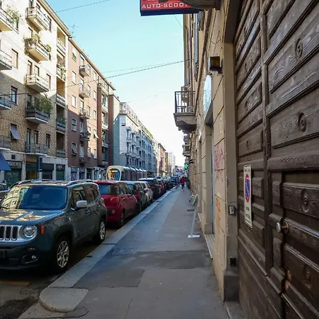 The Rent - Studio Nearby Sant'agostino Metro Milan