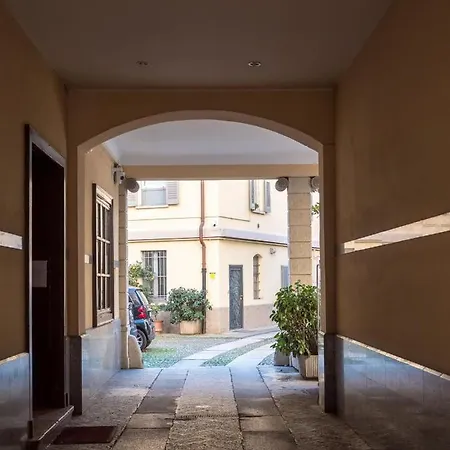 The Rent - Studio Nearby Sant'agostino Metro Apartment *