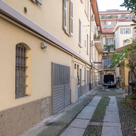 The Rent - Studio Nearby Sant'agostino Metro Apartment