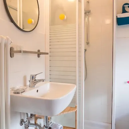 The Rent - Studio Nearby Sant'agostino Metro * Milan