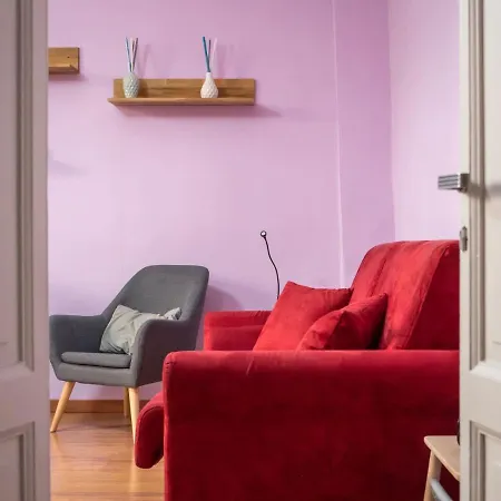 The Rent - Studio Nearby Sant'agostino Metro Apartment