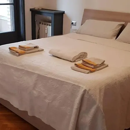 Elegant Per Centro E Fiere Holiday home