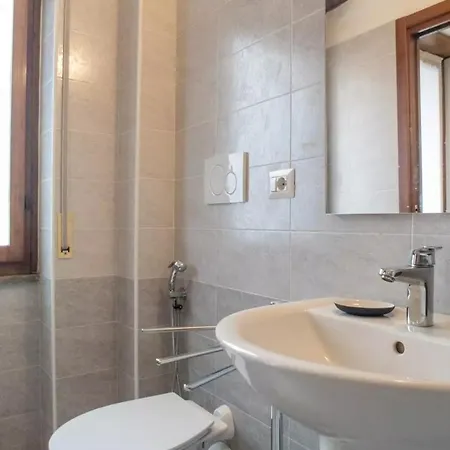 Cozy And Modern In Corvetto *