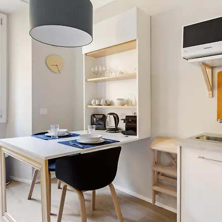 Guesthost - Sempione & Garibaldi Comfy Apartment *