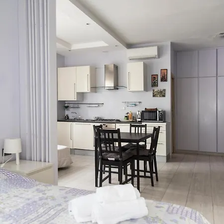 Apartment Gorgeous And Peaceful Near Metro Stop Milan
