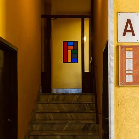 Apartment Yellow Line Mailand