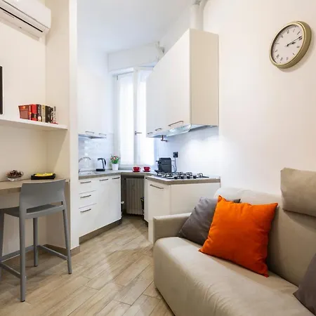 Yellow Line Апартаменты Милан