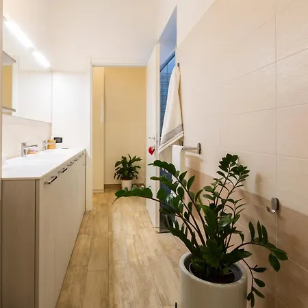 Apartment Yellow Line Milan
