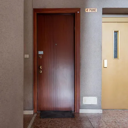 The Rent - Modern Two Bedroom In Apartment Mailand