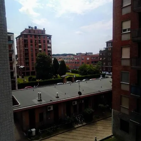 Casa Vacanze In Affitto Zona Bicocca Милан