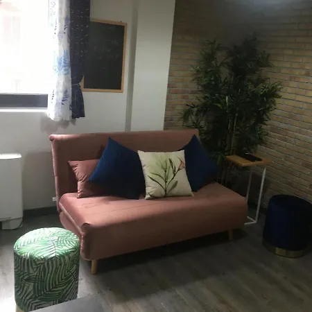 Apartman Charming Elise- Close To Station *