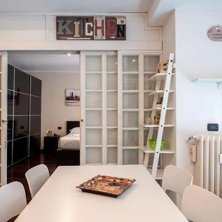The Rent - Modern Duomo Apartment Mailand