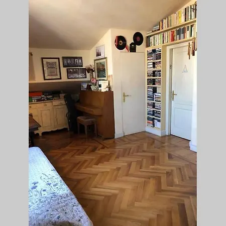 City Center Milanese Cosy Retreat Apartment