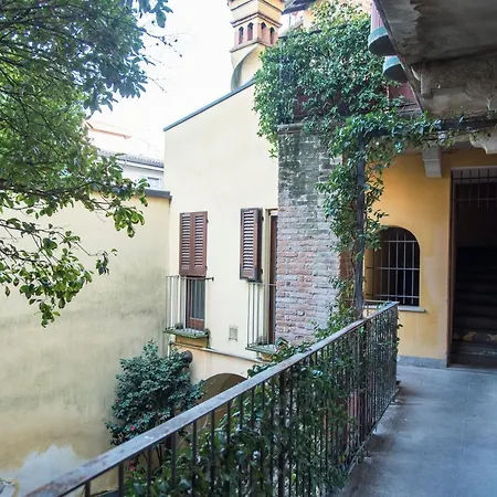 Youhosty - Laghetto Small 3 * Milano