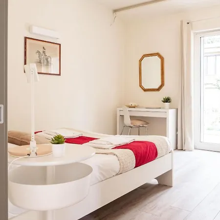 The Rent - Attic With Terrace In Downtown * Milan