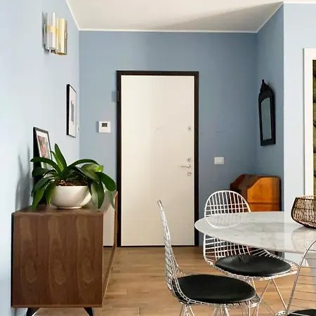 The Wallpaper House Apartment *