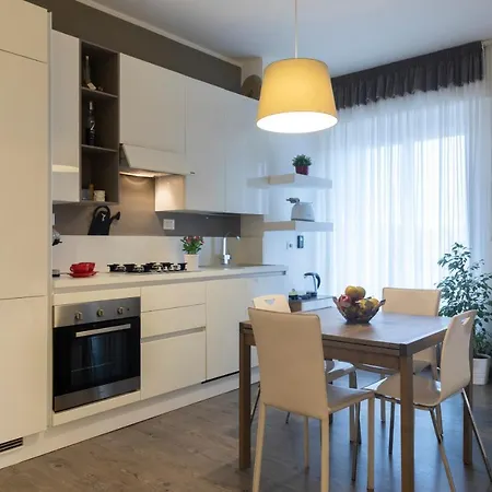 Seventh Heaven - Arco Della Pace Appartement