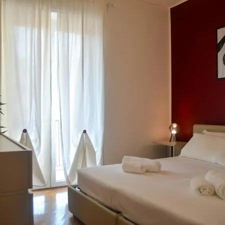 Joivy Lovely For 4 Next To Bus And Metro Station Милан