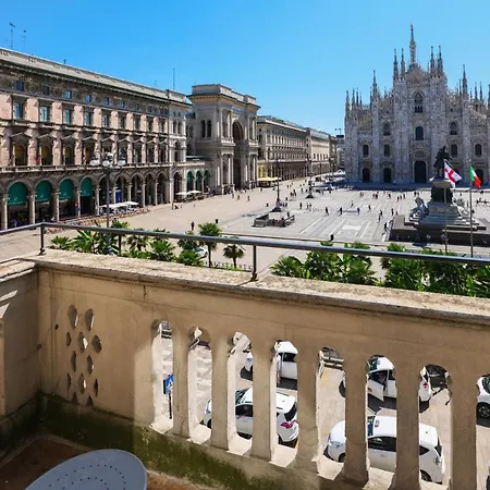 Duomo Cathedral View - Luxury Apartamento Milán