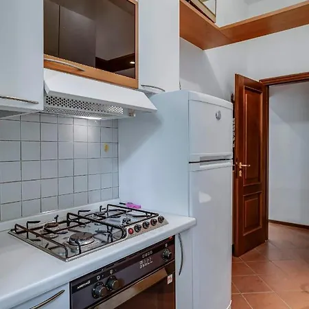 Apartment 21 *