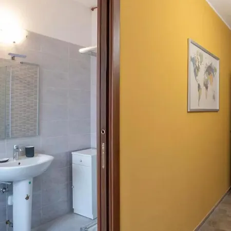 Cozy And Modern In Corvetto Milan